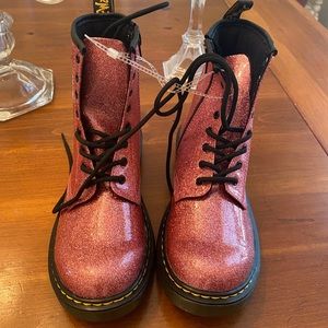 Dr. Martens airwair 1460 size 5, NWOT